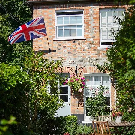 Cottage On The Croft Hungerford Exterior photo